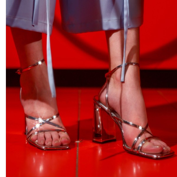 Показ Дьявол носит Prada 2