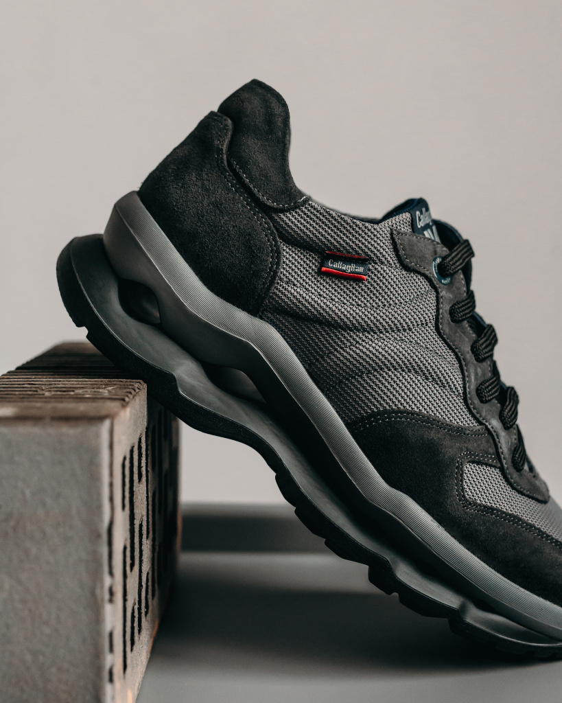 Актуальные классические кроссовки Актуальные классические кроссовки