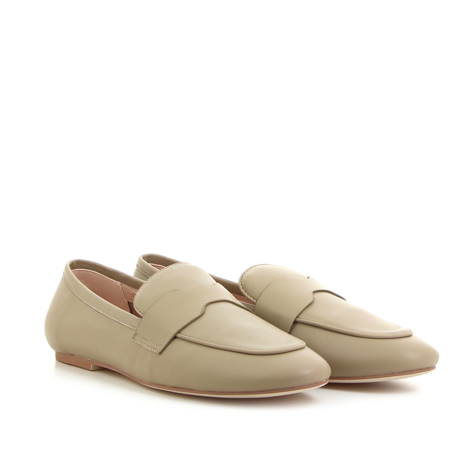 Лоферы женские ABRICOT,
 VW-4541-milk - Покровский / Обувной Дом 18267119